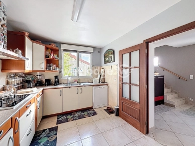 Maison à vendre 5 pièces de 144,84 m² à Conflans-Sainte-Honorine