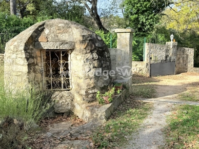 Maison à vendre 7 pièces de 228,74 m² à Saint-Paul-en-Forêt