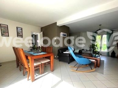 Maison à vendre 6 pièces de 140,49 m² à Conflans-Sainte-Honorine