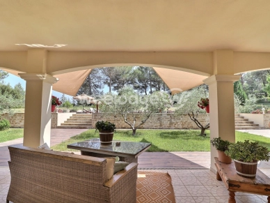 Maison à vendre 9 pièces de 334 m² à Rousset