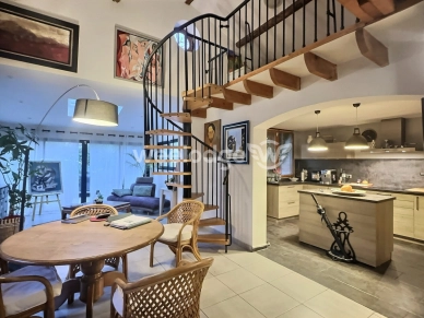 Maison à vendre 5 pièces de 156 m² à Saint-Chamas