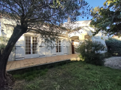 Maison à vendre 5 pièces de 140 m² à Carpentras