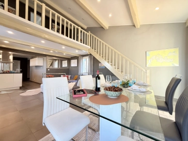 Maison à vendre 7 pièces de 168 m² à Mandelieu-la-Napoule