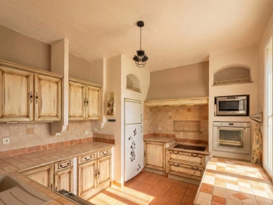 Maison à vendre 8 pièces de 155 m² à Mandelieu-la-Napoule