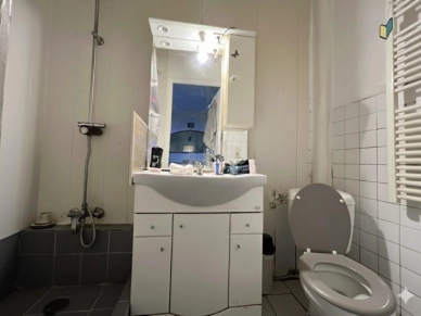 Immeuble à vendre à Meyrannes