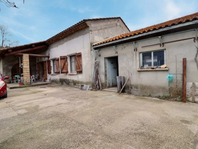 Maison à vendre 6 pièces de 128 m² à Cornillon-Confoux