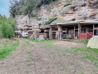 Maison à vendre 6 pièces de 128 m² à Cornillon-Confoux