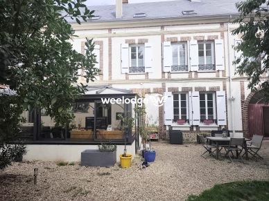 Maison à vendre 10 pièces de 300 m² à Mesnils-sur-Iton