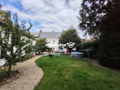 Maison à vendre 10 pièces de 300 m² à Mesnils-sur-Iton