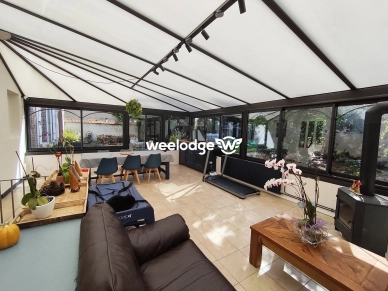 Maison à vendre 10 pièces de 300 m² à Mesnils-sur-Iton