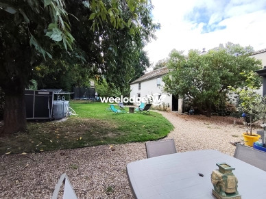 Maison à vendre 10 pièces de 300 m² à Mesnils-sur-Iton