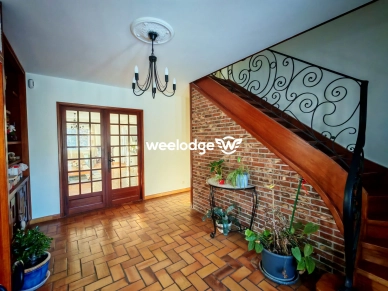 Maison à vendre 10 pièces de 261,85 m² à Auchel