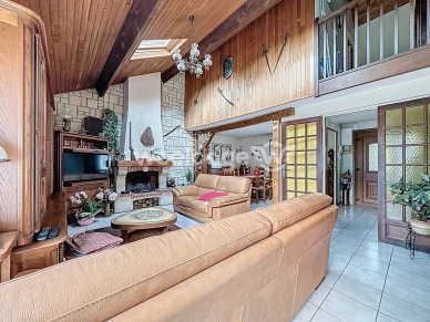 Maison à vendre 6 pièces de 118,64 m² à Éragny