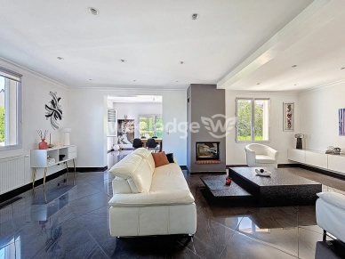 Maison à vendre 7 pièces de 165 m² à Conflans-Sainte-Honorine