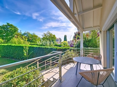 Maison à vendre 7 pièces de 165 m² à Conflans-Sainte-Honorine