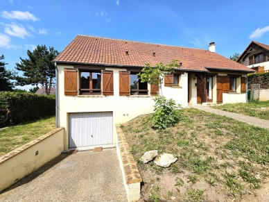 Maison à vendre 7 pièces de 149 m² à Chanteloup-les-Vignes