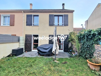 Maison à vendre 5 pièces de 93 m² à Plaisir