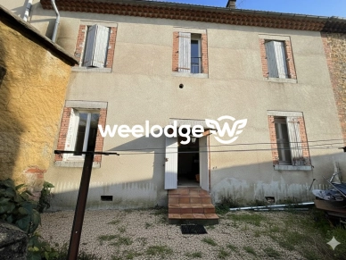 Immeuble à vendre à Meyrannes