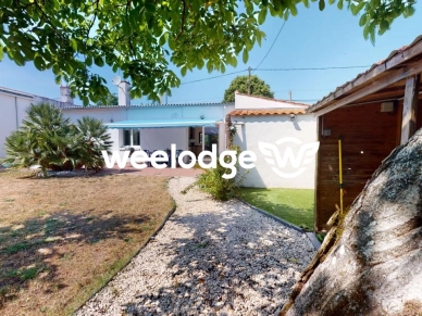 Maison à vendre 5 pièces de 101,43 m² à Saint-Hilaire-de-Riez