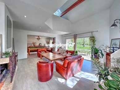 Maison à vendre 8 pièces de 216 m² à Sucy-en-Brie