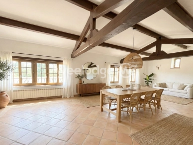 Maison à vendre 7 pièces de 228,74 m² à Saint-Paul-en-Forêt