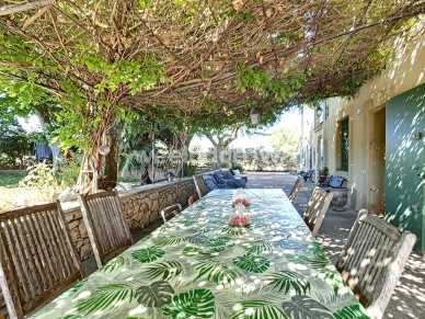 Maison à vendre 10 pièces de 558 m² à Saint-Chamas