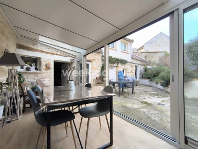 Maison à vendre 8 pièces de 190 m² à Jouy-le-Moutier