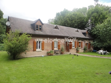 Maison à vendre 6 pièces de 122 m² à Lyons-la-Forêt