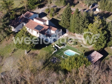 Maison à vendre 7 pièces de 226,6 m² à Gimont