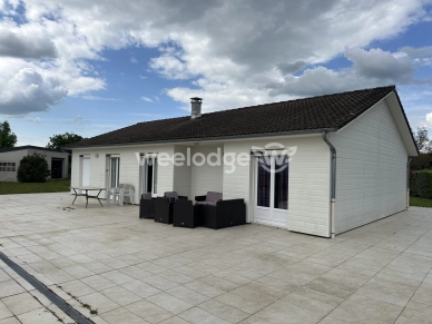 Maison à vendre 7 pièces de 113 m² à Deneuille-lès-Chantelle