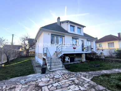 Maison à vendre 7 pièces de 122,87 m² à Conflans-Sainte-Honorine