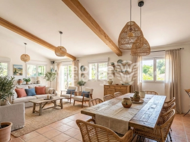 Maison à vendre 8 pièces de 155 m² à Mandelieu-la-Napoule