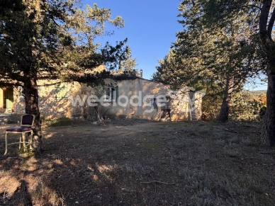 Maison à vendre 4 pièces de 135,7 m² à Jouques