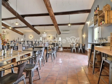 Local commercial à vendre de 300 m² à Saint-Chamas