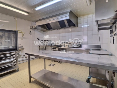 Local commercial à vendre de 300 m² à Saint-Chamas