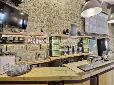 Local commercial à vendre de 300 m² à Saint-Chamas