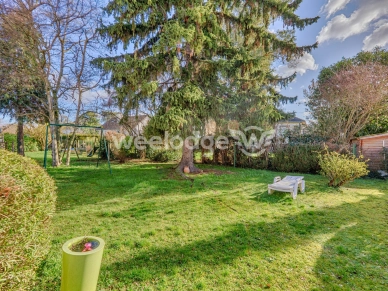 Maison à vendre 8 pièces de 122,21 m² à Andrésy