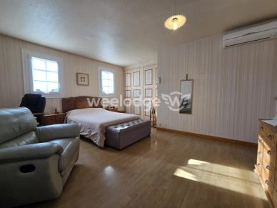 Maison à vendre 6 pièces de 142,2 m² à Bonneval