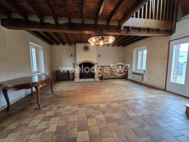 Maison à vendre 8 pièces de 188 m² à Sandarville