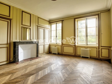 Maison à vendre 14 pièces de 315 m² à Lisieux
