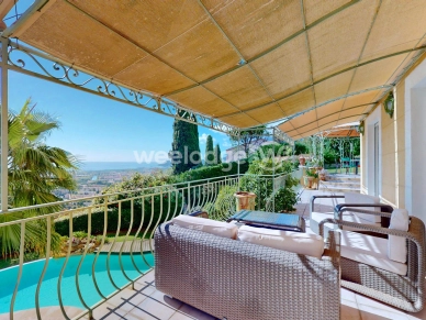 Maison à vendre 5 pièces de 142 m² à Mandelieu-la-Napoule