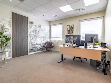 Local commercial à louer 3 pièces de 67 m² à Pontoise