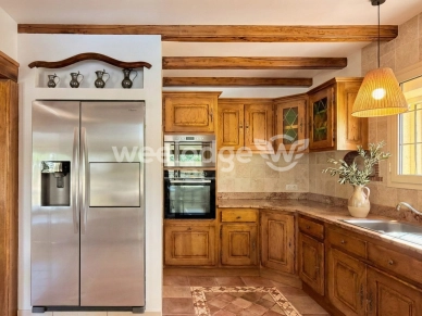 Maison à vendre 9 pièces de 225 m² à Montauroux