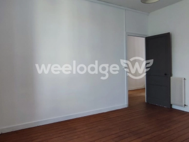 Maison à vendre 6 pièces de 210 m² à Ruelle-sur-Touvre