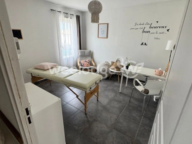 Maison à vendre 4 pièces de 94 m² à Châteauneuf-les-Martigues