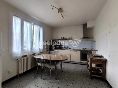 Maison à vendre 8 pièces de 143 m² à Conflans-Sainte-Honorine