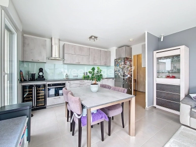 Appartement à vendre 4 pièces de 80 m² à Jouy-le-Moutier