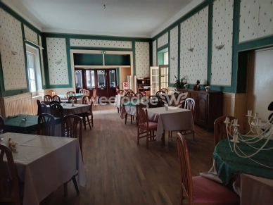 Local commercial à vendre de 600 m² à Saint-Gaultier