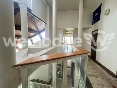 Maison à vendre 12 pièces de 320 m² à Saint-Clair-sur-Epte