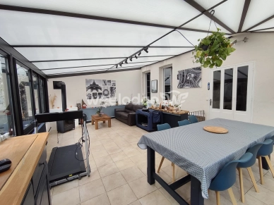 Maison à vendre 10 pièces de 300 m² à Mesnils-sur-Iton